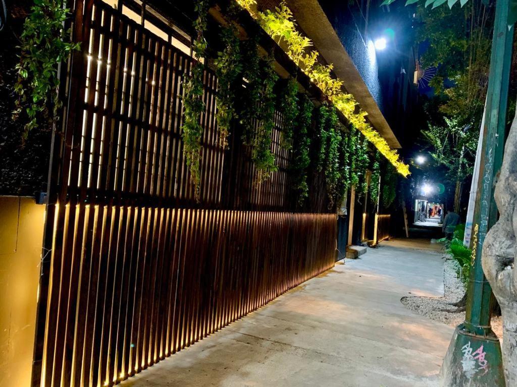 Frontera 49 Roma Norte Hostal Мехико Экстерьер фото