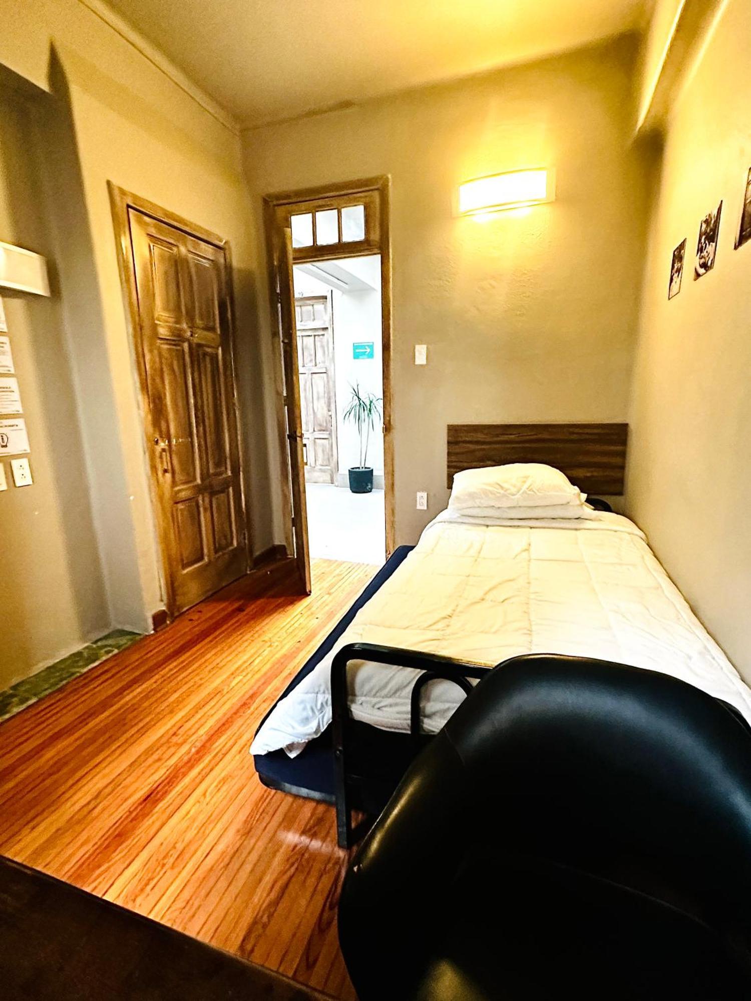 Frontera 49 Roma Norte Hostal Мехико Экстерьер фото